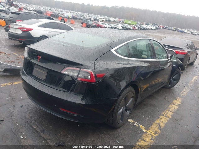 2019 TESLA MODEL 3 5YJ3E1EA8KF426755 Photo 3