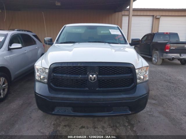 1C6RR6FG2FS645872 RAM 1500 Tradesman