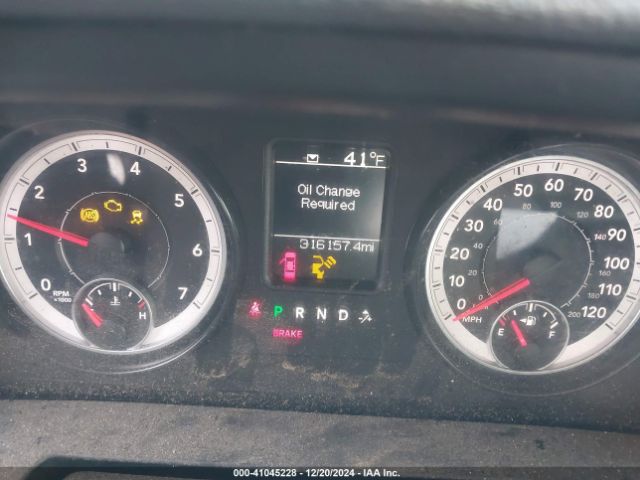 1C6RR6FG2FS645872 RAM 1500 Tradesman