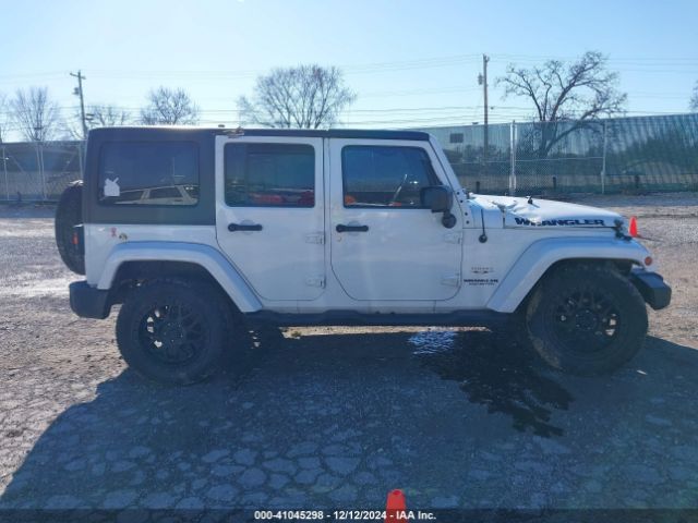 1C4BJWEG9HL679601 Jeep Wrangler Unlimited Sahara