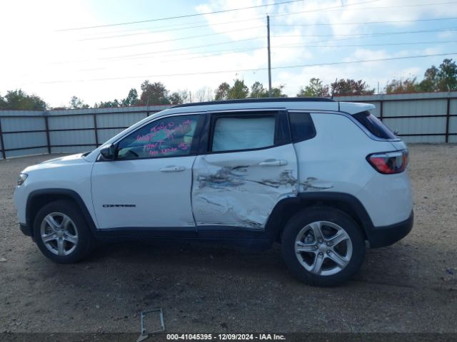 3C4NJDBN8RT599068 Jeep Compass Latitude 4x4