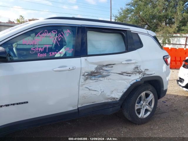 3C4NJDBN8RT599068 Jeep Compass Latitude 4x4
