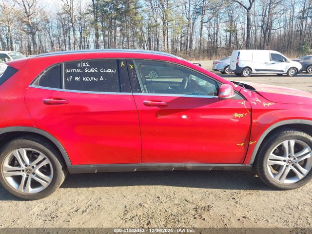 WDCTG4GB4KU010561 Mercedes-Benz Gla 250 4matic