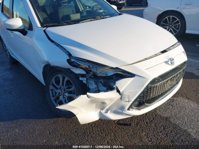 3MYDLBJV1LY702080 Toyota YARIS LE
