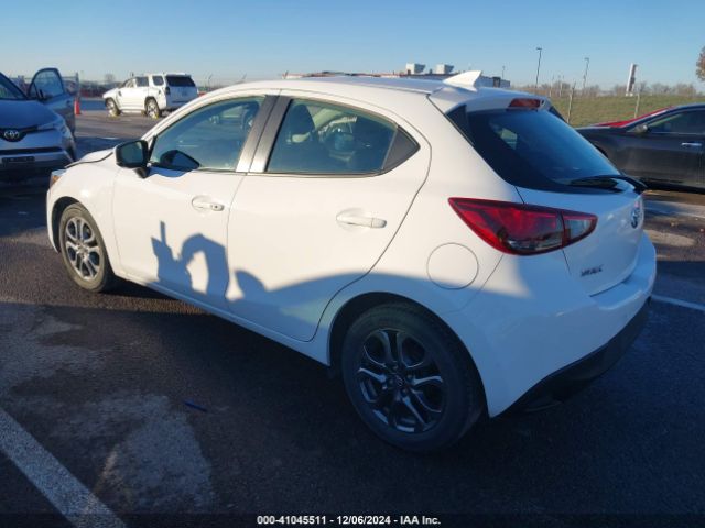 3MYDLBJV1LY702080 Toyota YARIS LE
