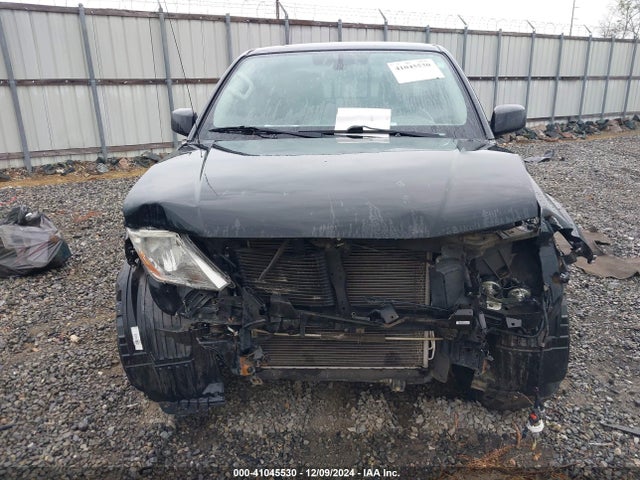 1N6AD0ERXKN714737 Nissan Frontier Sv