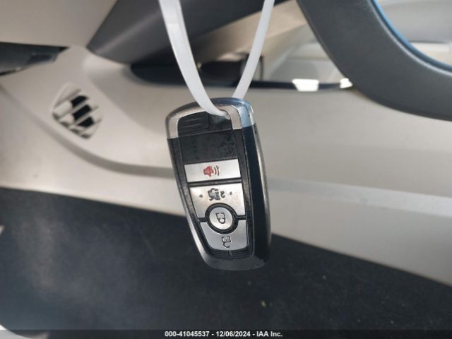 3FA6P0LU6KR225682 Ford Fusion Hybrid Se