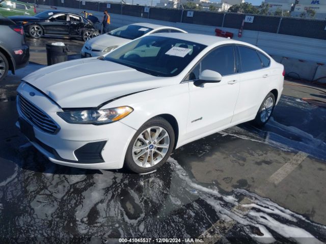 3FA6P0LU6KR225682 Ford Fusion Hybrid Se