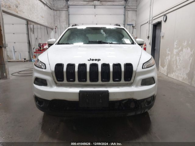1C4PJMCB1GW181875 Jeep Cherokee Altitude