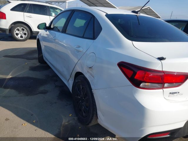 3KPA24AB2JE048162 KIA RIO S