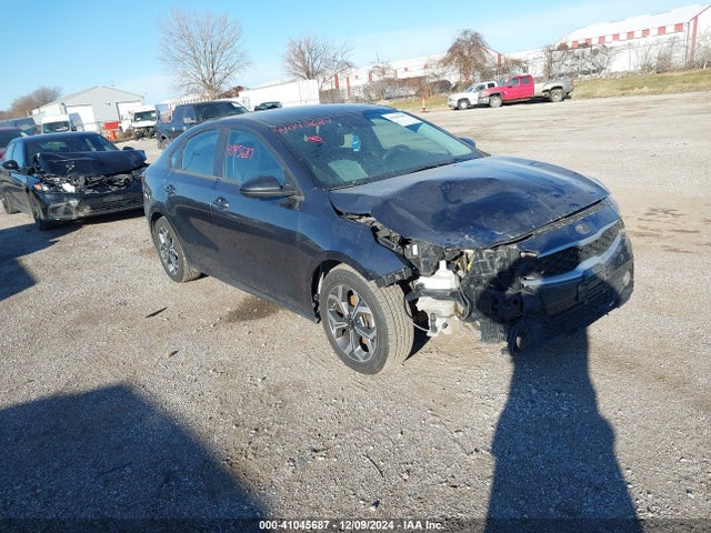 3KPF24ADXKE109184 KIA Forte Lxs