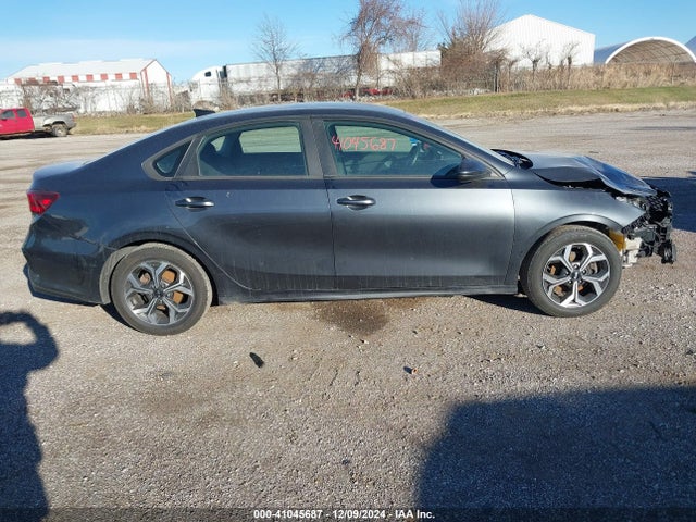3KPF24ADXKE109184 KIA Forte Lxs