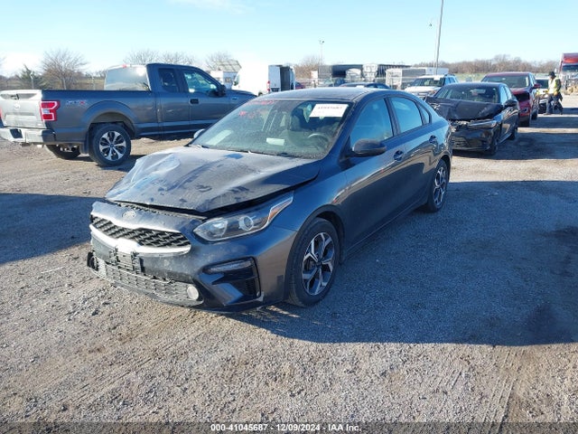 3KPF24ADXKE109184 KIA Forte Lxs