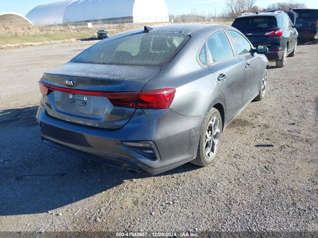 3KPF24ADXKE109184 KIA Forte Lxs
