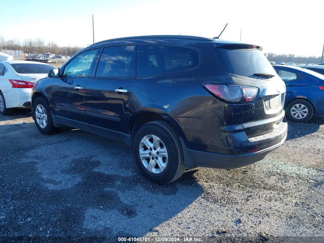 Chevrolet Traverse Ls 2015 1GNKRFKD3FJ110598 Image 3