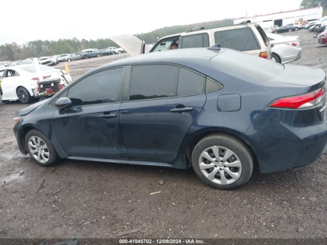 5YFEPMAE6NP319368 Toyota COROLLA LE