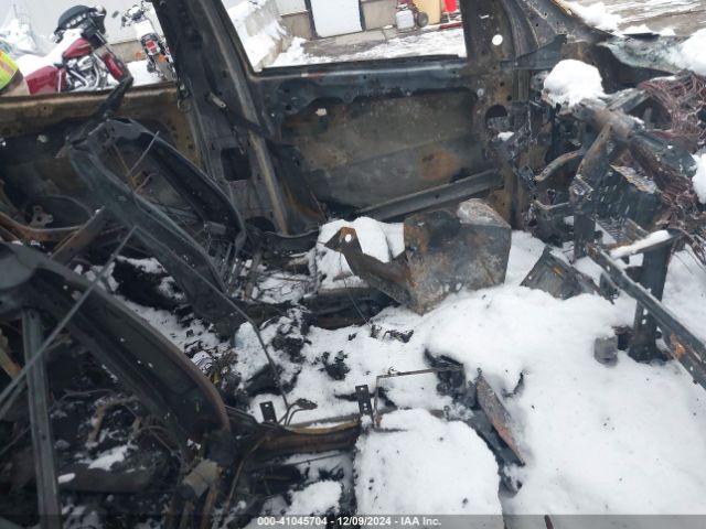1C6SRFJT8KN728396 RAM 1500 Laramie  4x4 5'7 Box