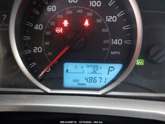 JTMWFREV9FD050074 Toyota Rav4 Xle