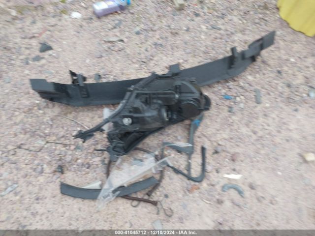 JTMWFREV9FD050074 Toyota Rav4 Xle