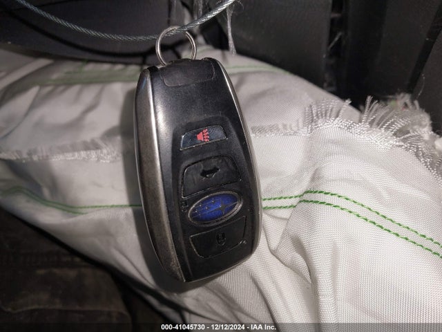 4S3BWAN68P3017096 Subaru Legacy Limited