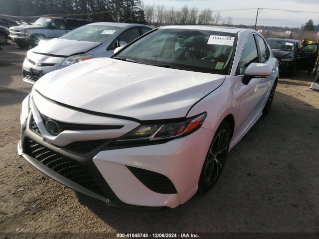 Toyota CAMRY SE 2018 4T1B11HK0JU650941 Image 2