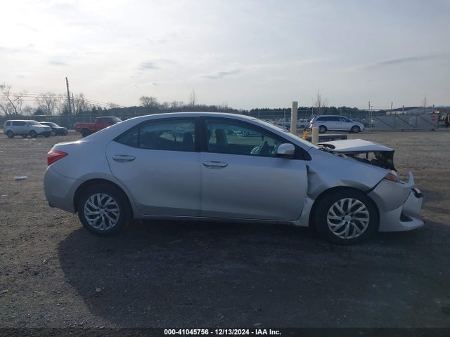 Toyota COROLLA LE 2018 2T1BURHE5JC013108 Image 13