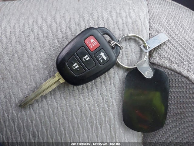 Toyota COROLLA LE 2017 2T1BURHE9HC930448 Image 11