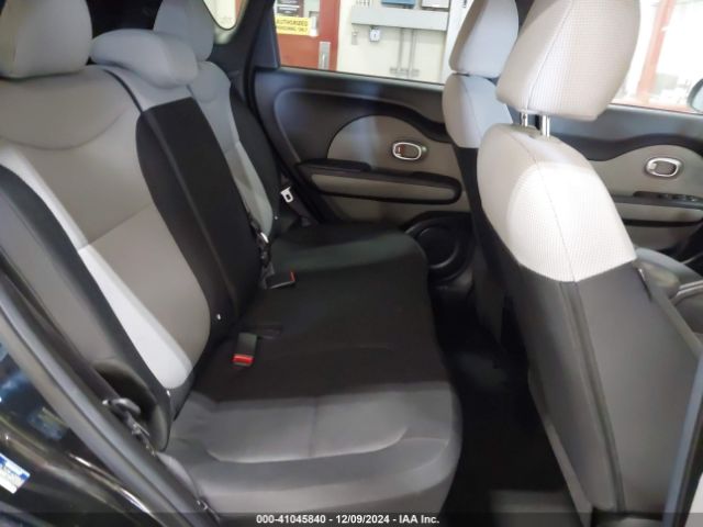 KNDJN2A21F7120097 KIA Soul
