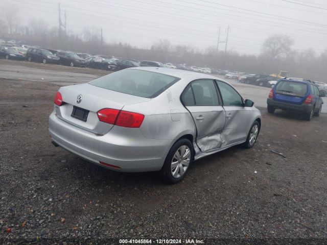 3VW2K7AJ7EM243423 Volkswagen Jetta 2.0l S