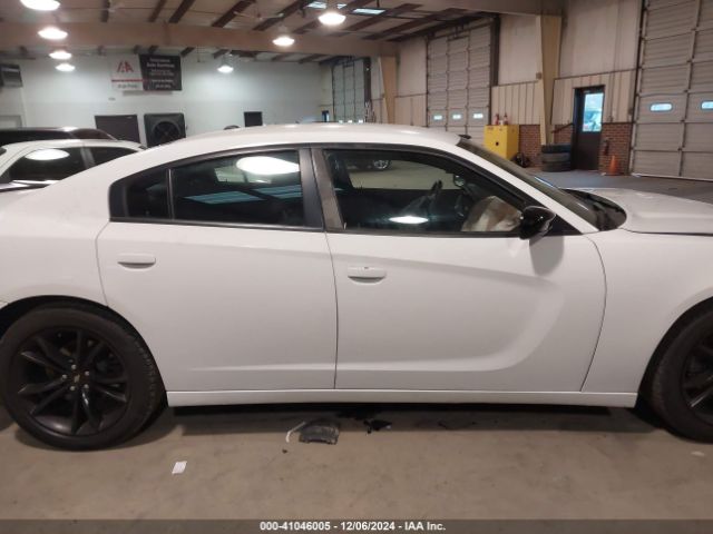 2C3CDXBG6JH206980 Dodge Charger Sxt Rwd
