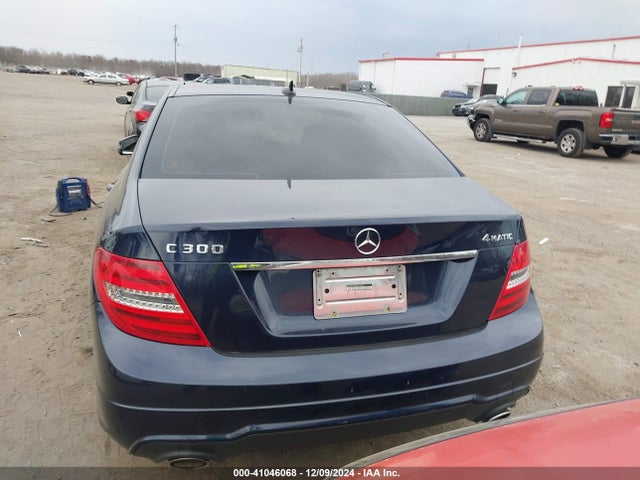 WDDGF8AB5EG186702 Mercedes-Benz C 300 Luxury 4matic/sport 4matic