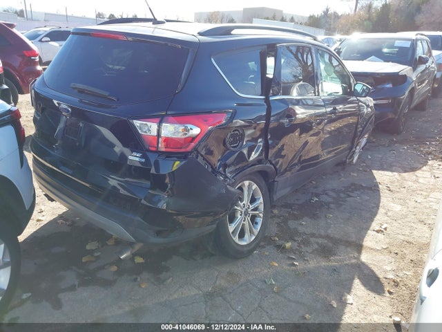 1FMCU9GD7JUB15702 Ford ESCAPE SE