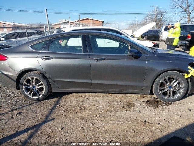 3FA6P0CD1LR130156 Ford FUSION SEL