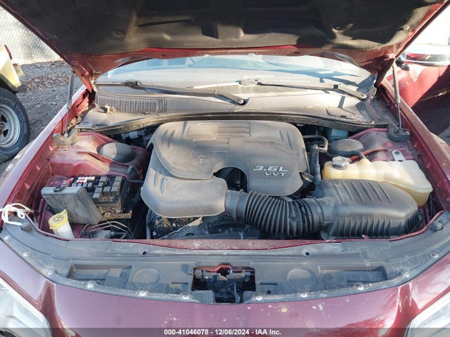 2C3CCAKG0JH300210 Chrysler 300 Limited Awd