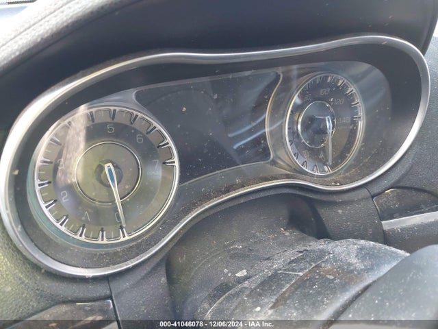 2C3CCAKG0JH300210 Chrysler 300 Limited Awd