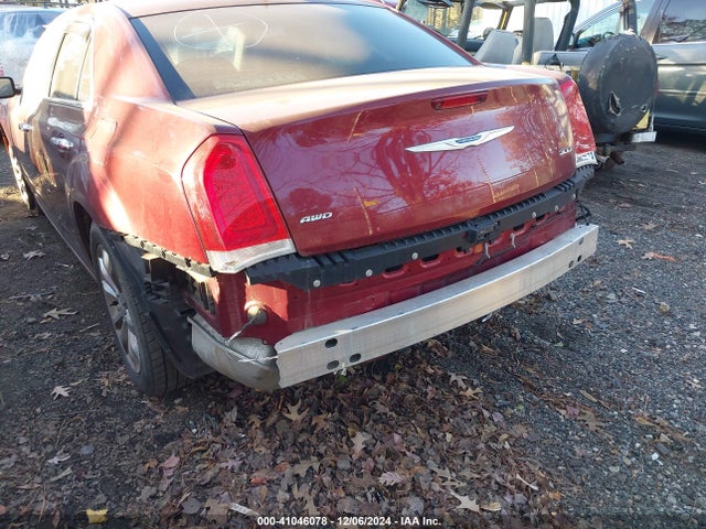 2C3CCAKG0JH300210 Chrysler 300 Limited Awd