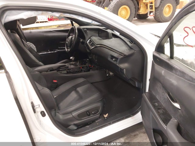 JTHP9JBHXM2041595 Lexus UX 250H