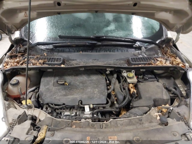 1FMCU9GDXHUB17048 Ford ESCAPE SE