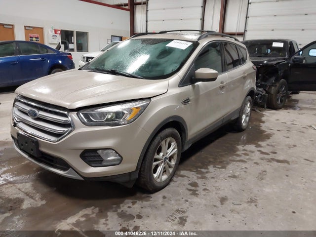 1FMCU9GDXHUB17048 Ford ESCAPE SE