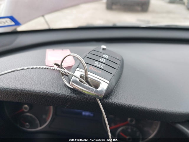 KIA Optima Lx 2019 5XXGT4L35KG314411 Image 11