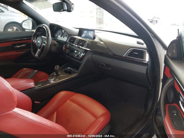 WBS3R9C55GK335681 BMW M4