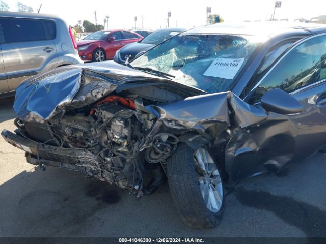 JTHBW1GG6F2093408 Lexus ES 300H