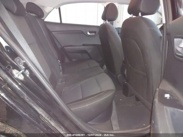 3KPA25ADXME429933 KIA Rio 5-door S
