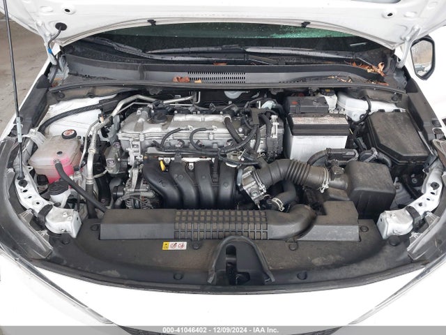 5YFEPMAE9NP305562 Toyota COROLLA LE
