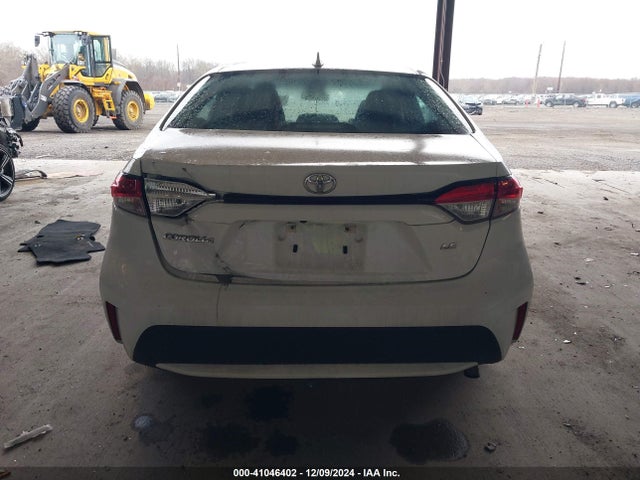 5YFEPMAE9NP305562 Toyota COROLLA LE