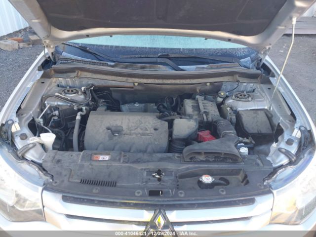 JA4AZ3A36FZ004573 Mitsubishi Outlander Se