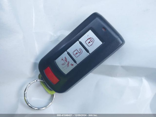JA4AZ3A36FZ004573 Mitsubishi Outlander Se