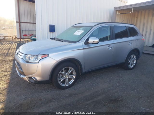 JA4AZ3A36FZ004573 Mitsubishi Outlander Se