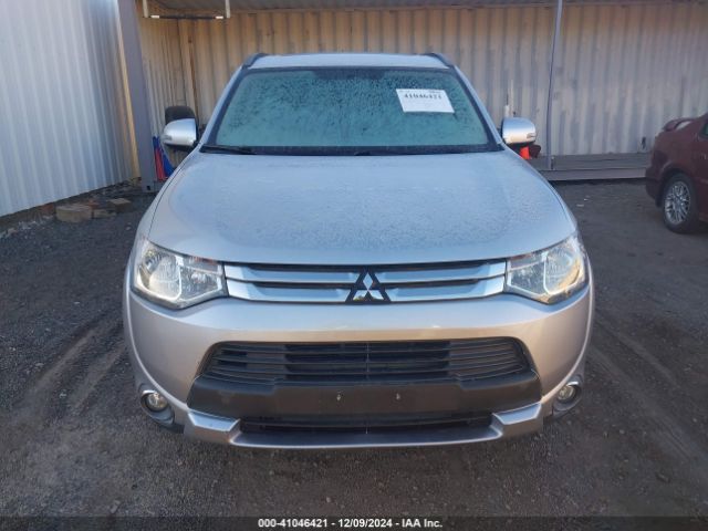 JA4AZ3A36FZ004573 Mitsubishi Outlander Se
