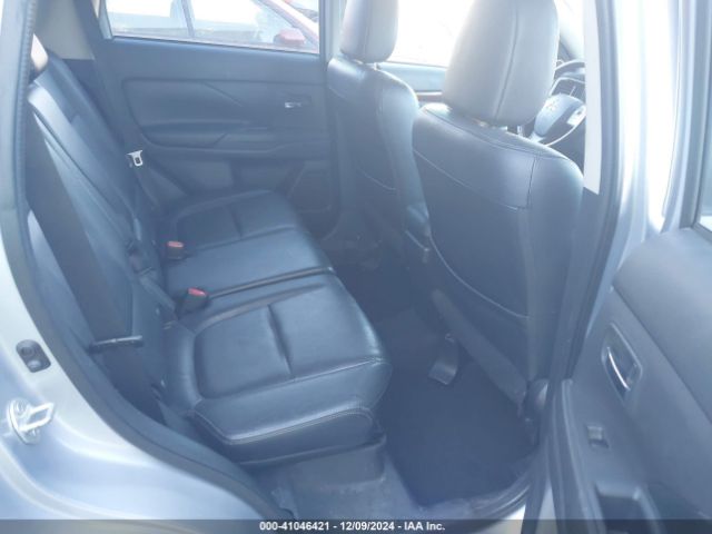 JA4AZ3A36FZ004573 Mitsubishi Outlander Se